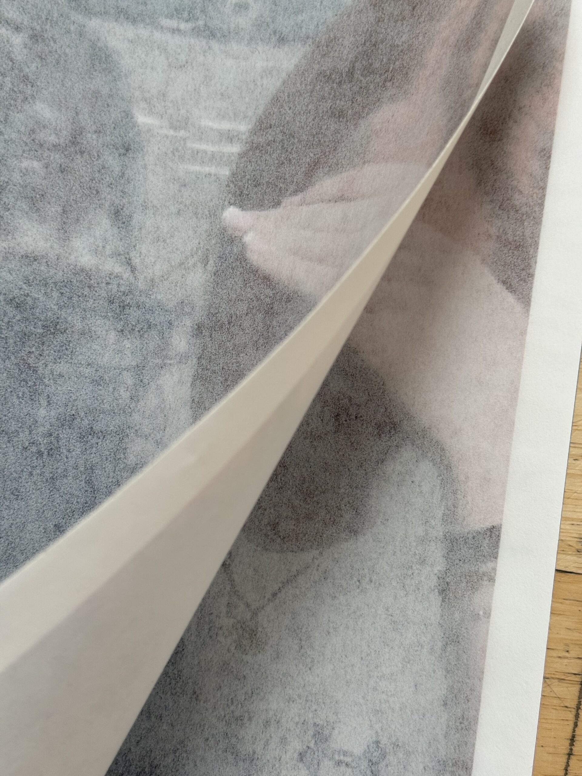 Ink, paper, décentrement